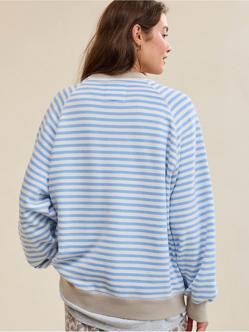 Aerie Go-To Boyfriend Sweatshirt 
In Horizon Sky color-way BIN#15 - Picture 2 of 7